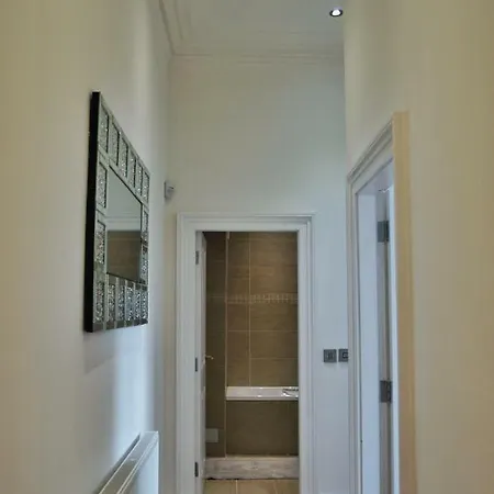 Apartment 4 Hamilton Square Birkenhead Exterior photo