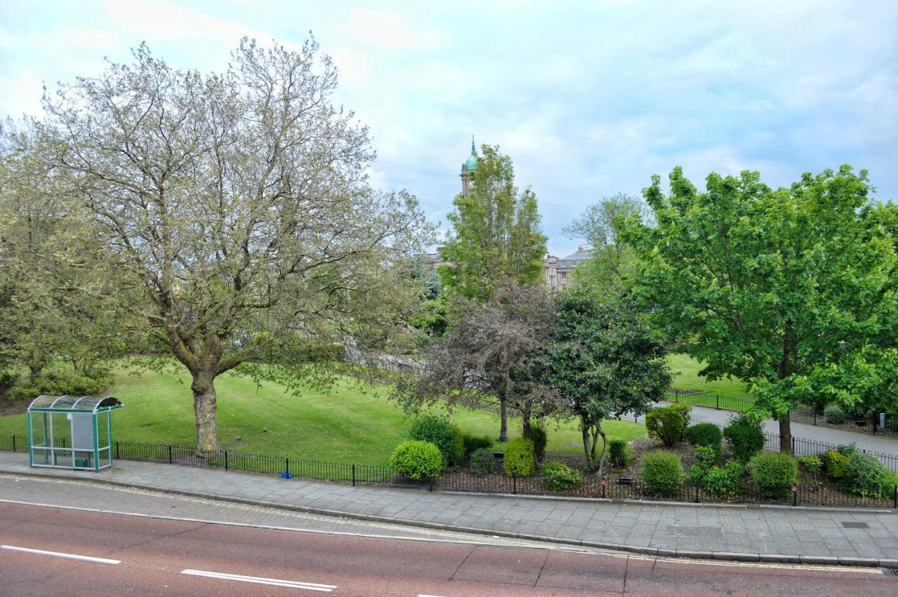 4 Hamilton Square
